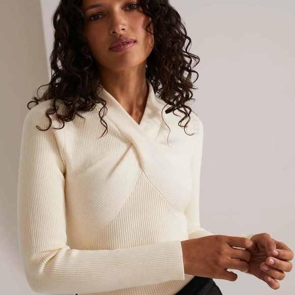 Favorite Daughter Made You Look Cream Cowl Neck Sweater blouse size xsmall - Picture 1 of 6